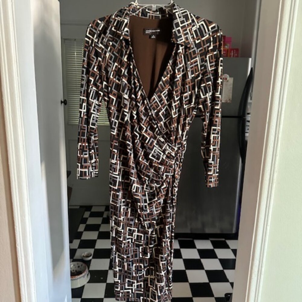 Jones NY Faux Wrap Dress, size 6